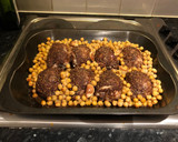 A picture of step 6 of Easy Za’atar Chicken with Chickpeas.