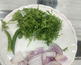 A picture of step 1 of Chicken kababs with gravy.