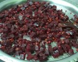 A picture of step 3 of Beetroot chutney.