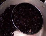 A picture of step 1 of Zobo drink 🍷.