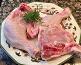 Foto del paso 1 de la receta: Traseros de pollo al romero