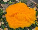 Foto del paso 3 de la receta Espaguetis con salsa calabaza, espinacas y setas shitake