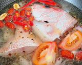 Gambar langkah 3 resipi 👩🍳Sup Ikan Merah Kurma Merah.