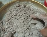 A picture of step 2 of Ragi Roti.