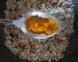 Foto del paso 1 de la receta: Granola de cúrcuma