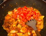 A picture of step 4 of Chicken khaosuey ♥️.