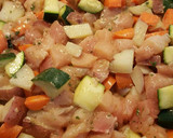 Foto del paso 3 de la receta: Pollo con verduras