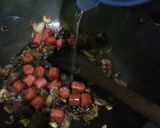Foto langkah ke 5 dari resep Tumis Daging Sosis.
