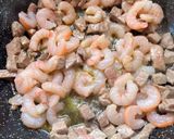 Foto del paso 5 de la receta Meloso de arroz con presa ibérica, gambitas y espinacas …