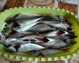 Foto del paso 1 de la receta: Jurelitos en escabeche