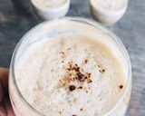 A picture of step 4 of Banana coffee shake.