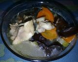 Foto langkah ke 6 dari resep Sup ayam jamur kuping.