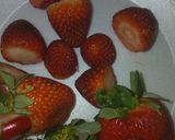 A picture of step 1 of VashBake Strawberry Limeade.