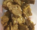 A picture of step 1 of Mutton karely.