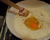 A picture of step 4 of Stuffed rose shaped bread.