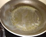 A picture of step 2 of Sooji Veg Pizza.