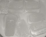 A picture of step 2 of Mango flavour Nora's.