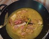 Foto langkah ke 4 dari resep Opor Ayam Kuning Sederhana.