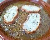 Foto del paso 5 de la receta: Sopa de cebolla fusión