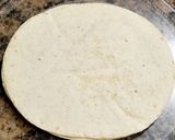 Foto del paso 1 de la receta: Pizzeta de pollo, quesos, jamón y espinacas con base de tortitas