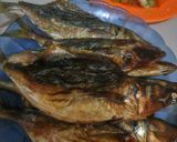Foto langkah ke 1 dari resep Ikan panggang kuah kecap.