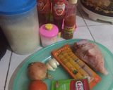 Foto langkah ke 1 dari resep Ayam Sosis Asam Manis.