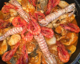 Foto del paso 5 de la receta: Guiso de pescado 🐠 y mariscos 😋 con patatas 🥔