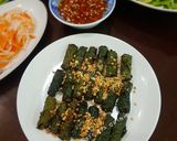 A picture of step 4 of Vietnamese Grilled Beef Wrapped in Betel Leaves (Bò cuốn lá lốt).