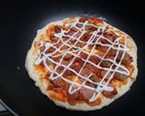 Foto langkah ke 11 dari resep Pizza teflon simpel.