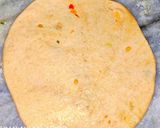 A picture of step 3 of Aalu pyaz ka paratha.