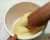 Foto langkah ke 5 dari resep Resep Simple Korean Garlic Cheese Bread.