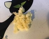 Une image de l'étape 1 de Macaronis au gorgonzola,bacon et tomates cerises façon one pot pasta.