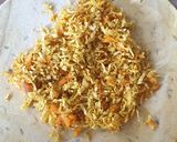 A picture of step 5 of Gajar mooli parantha.