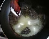 Foto del paso 1 de la receta: Cerdo en salsa de vino con arroz ajonjolí y ensalada