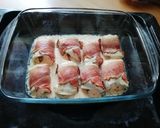 Feketeerdő sonkába tekert krémsajtos csirke recept fázis 6 fotója