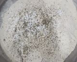 A picture of step 1 of Healthy Peri Peri cheese burst pizza.