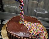 Foto del passaggio 6 della ricetta Gravity cake Smarties