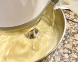 Foto del paso 3 de la receta: Pastel con queso crema y nueces