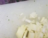 A picture of step 5 of Coconut spinach.