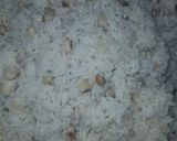 A picture of step 3 of Rice and beans with oil and pepper.