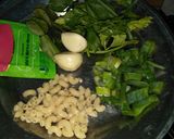 Foto langkah ke 1 dari resep Sayur Sop / Sop cemplung.
