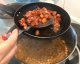 Foto del paso 3 de la receta: Garbanzos con tocino