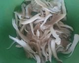 Foto langkah ke 1 dari resep Jamur Sayur Bening.