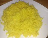 Foto del paso 1 de la receta: Arroz amarillo con salsa de carne y aguardiente