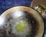 Foto langkah ke 1 dari resep 3. Telur Masak Kecap.