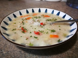 Sopa de carne picada con yogur griego