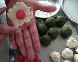 A picture of step 8 of Tiranga Kofta in Makhani Gravy.