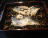 Foto del paso 6 de la receta: Lubina con champiñones y pimientos al horno