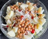 A picture of step 1 of POTATO,CHICKPEA AND CORIANDER SALAD:.