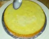 A picture of step 2 of Simple cream cake.